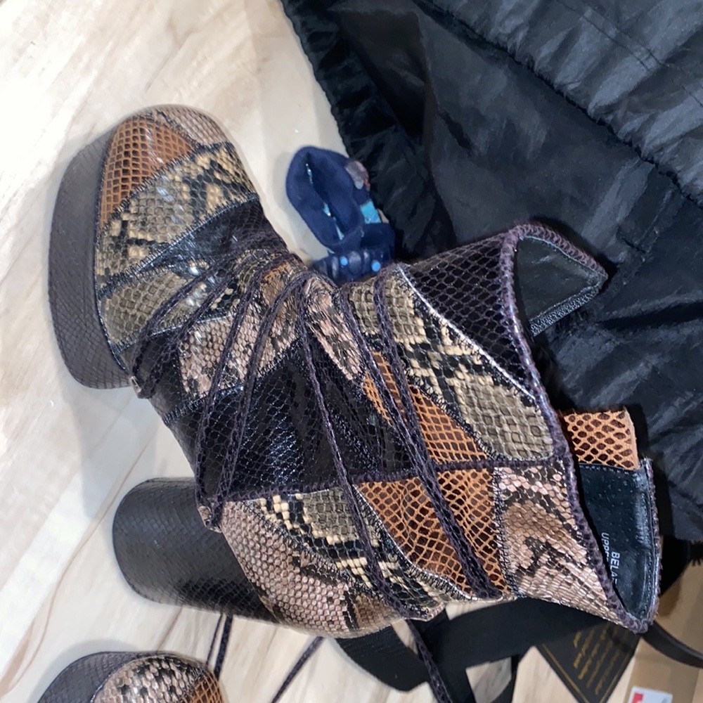 Jeffrey Campbell platform boots size 9